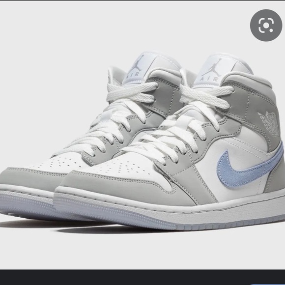 wmns air jordan 1 mid wolf grey